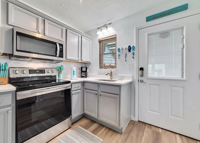 House Harbor B9 *